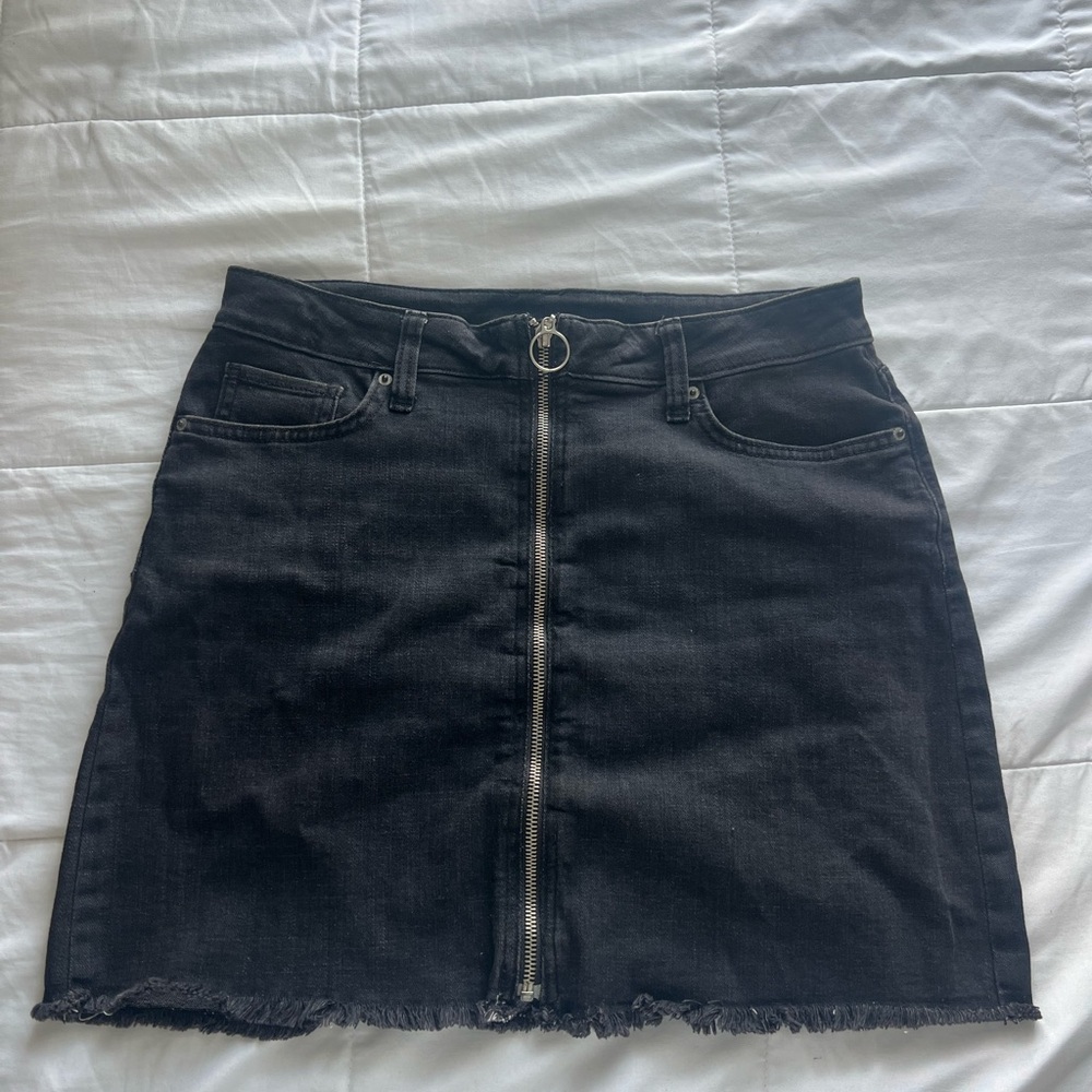 Black Denim Skirt with Zipper Detail
